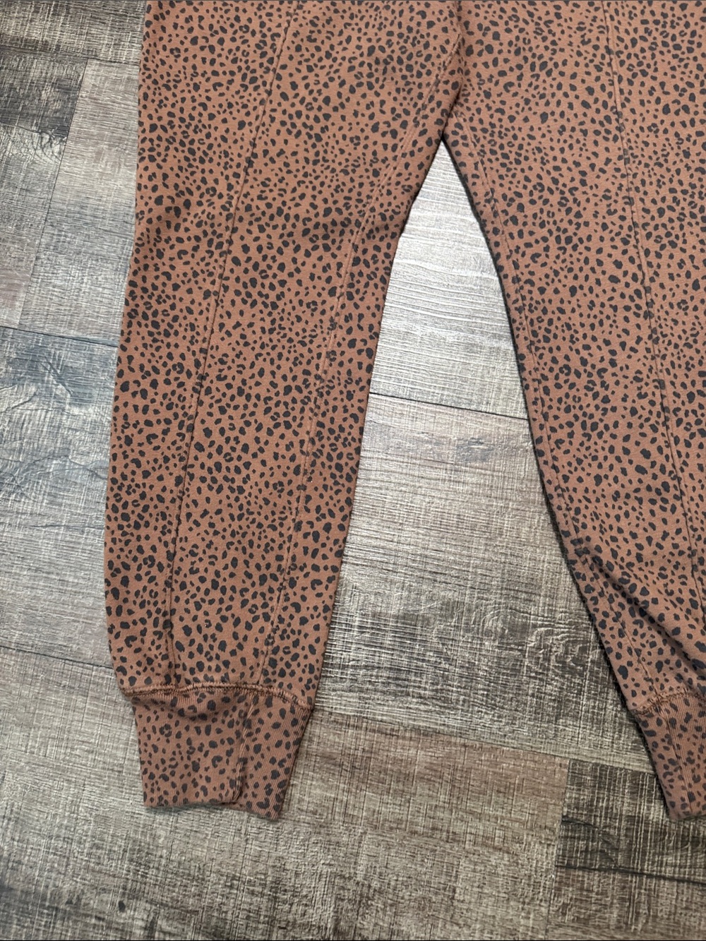 Abercrombie & Fitch Rust Brown Leopard Joggers - Picture 3 of 6